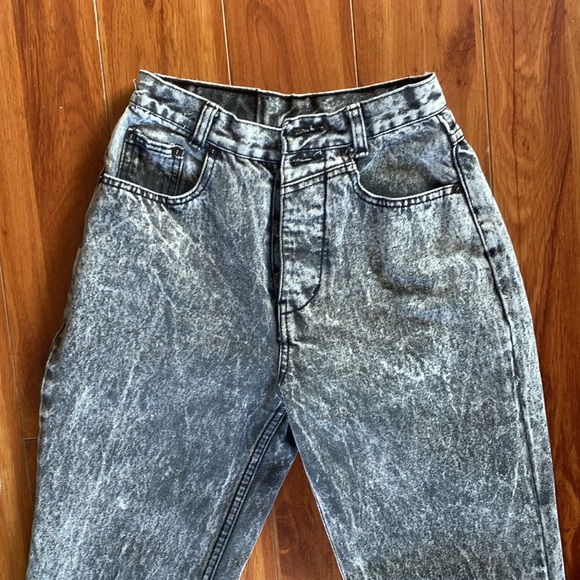 Vintage Acid Wash High Rise Denim Jeans - Picture 3 of 8